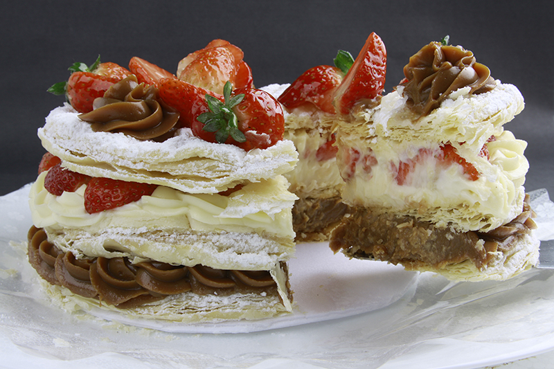 Bolo Mil-Folhas com Doce de Leite